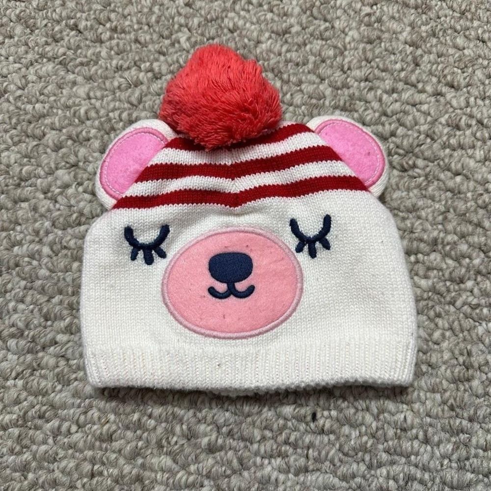 Old Navy Bear Hat Size 0-6 months